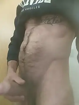 Snapshot of jonyfree1978 chatting on December 12, 2:04 am jonyfree1978 online show from December 12, 2:04 am