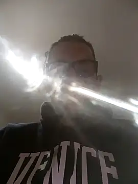 Snapshot of jonyfree1978 chatting on December 26, 10:31 pm jonyfree1978 online show from December 26, 10:31 pm