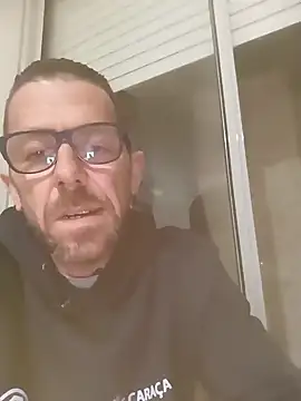 Snapshot of jonyfree1978 chatting on January 6, 12:05 am jonyfree1978 online show from January 6, 12:05 am