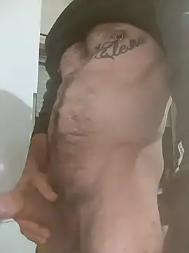 Snapshot of jonyfree1978 chatting on January 10, 12:49 am jonyfree1978 online show from January 10, 12:49 am