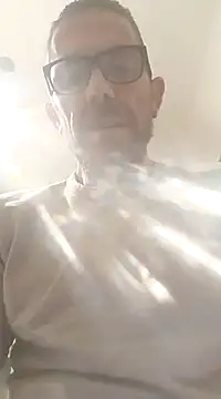 Snapshot of jonyfree1978 chatting on January 12, 1:21 am jonyfree1978 online show from January 12, 1:21 am