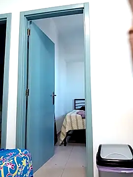 Snapshot of jonyfree1978 chatting on September 13, 2:50 pm jonyfree1978 online show from September 13, 2:50 pm