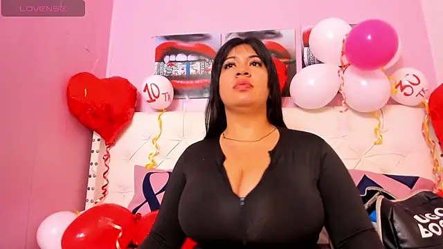 Snapshot of alice__tylor chatting on February 14, 11:42 am alice  tylor online show from February 14, 11:42 am