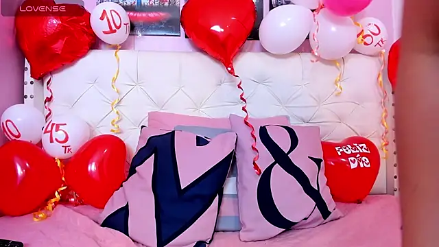 Snapshot of alice__tylor chatting on February 18, 11:55 am alice  tylor online show from February 18, 11:55 am