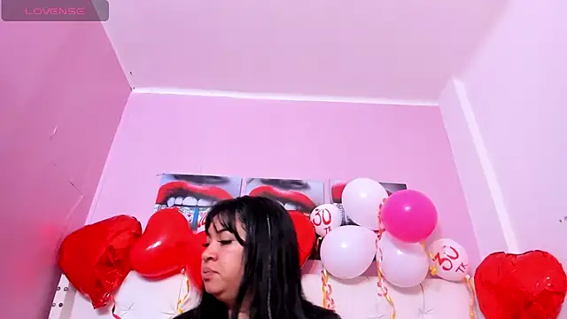 Snapshot of alice__tylor chatting on February 21, 11:33 am alice  tylor online show from February 21, 11:33 am