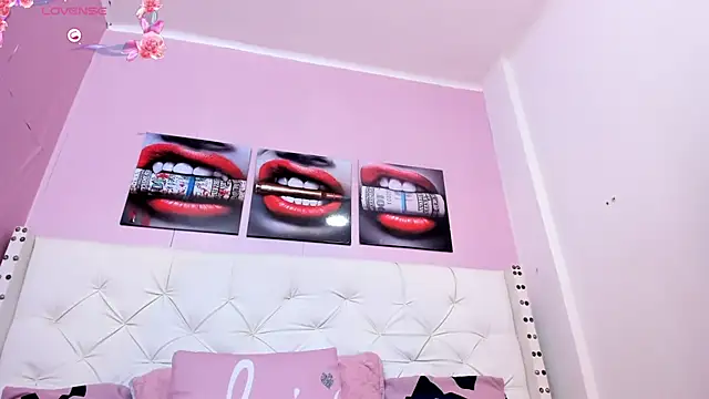 Snapshot of alice__tylor chatting on February 25, 11:41 am alice  tylor online show from February 25, 11:41 am