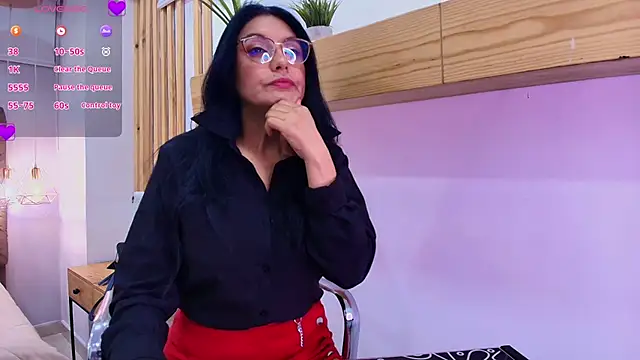 Zuzana21 online show from May 14, 12:45 pm