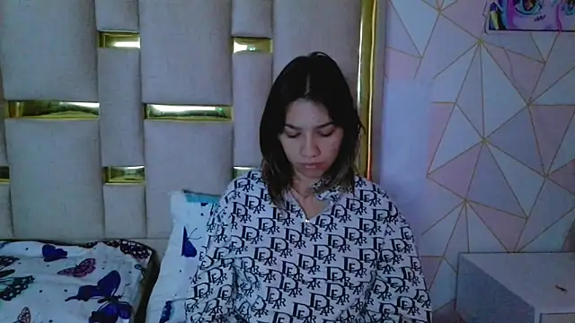 nina carther online show from December 20, 11:06 am