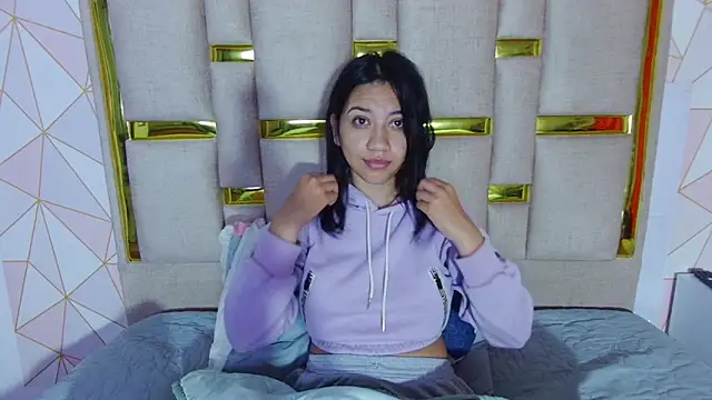 nina carther online show from February 4, 10:21 am