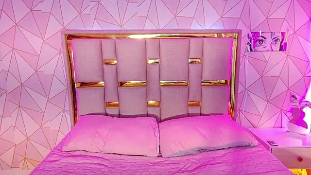 nina carther online show from April 11, 7:51 pm