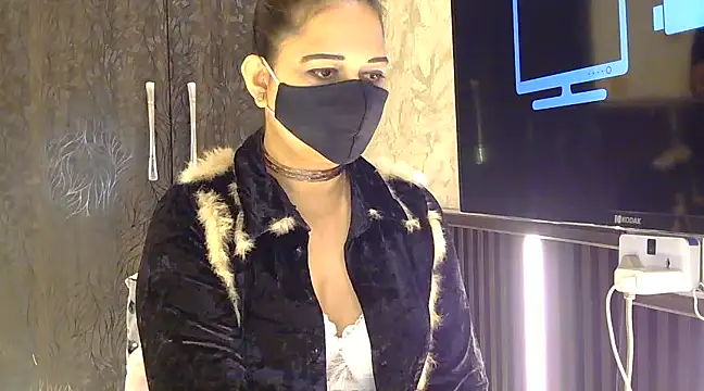 fabdemira online show from December 26, 8:42 pm