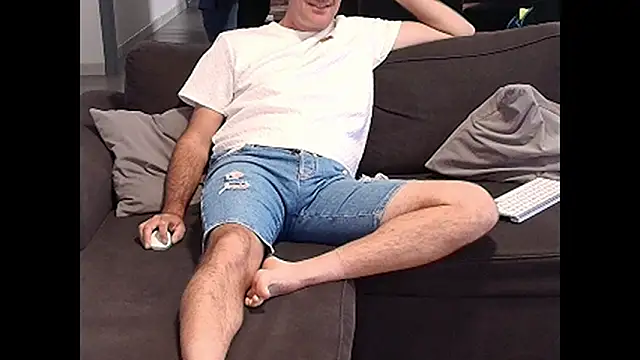 Snapshot of Arnaudvibre chatting on September 22, 7:43 am Arnaudvibre online show from September 22, 7:43 am