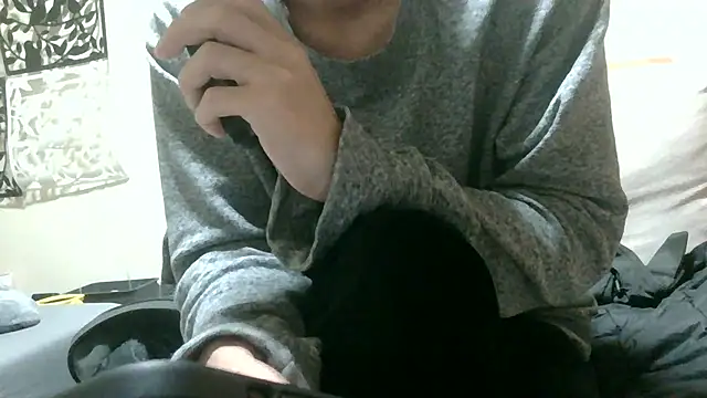 Snapshot of UKI06 chatting on March 14, 5:35 pm UKI06 online show from March 14, 5:35 pm