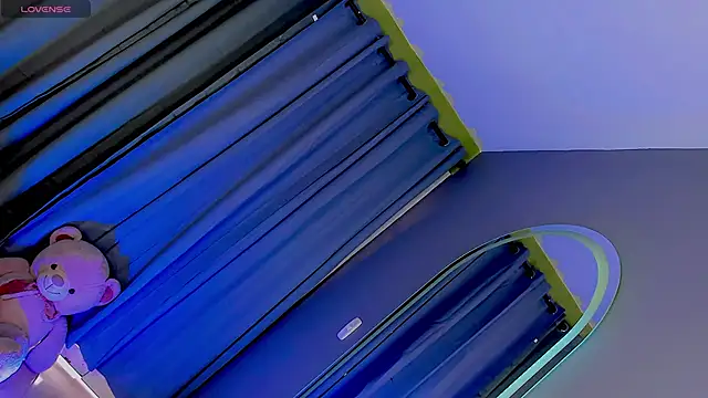 gatitavenecis online show from January 6, 2:25 pm