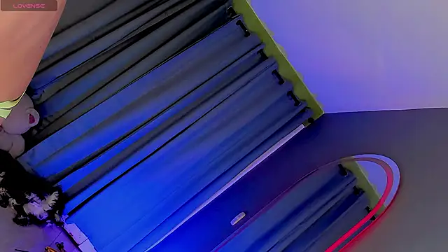 gatitavenecis online show from March 14, 9:35 am