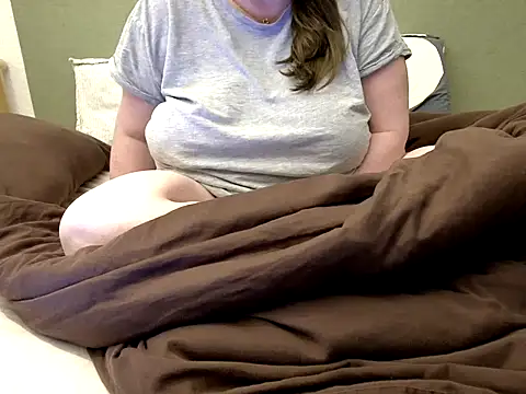 MarthaBriest online show from March 8, 4:38 am