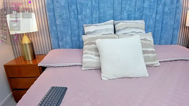 Snapshot of pretty_sunlight_ chatting on October 25, 1:46 am pretty sunlight online show from October 25, 1:46 am