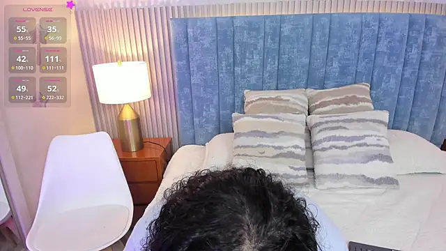 Snapshot of pretty_sunlight_ chatting on November 26, 1:39 am pretty sunlight online show from November 26, 1:39 am