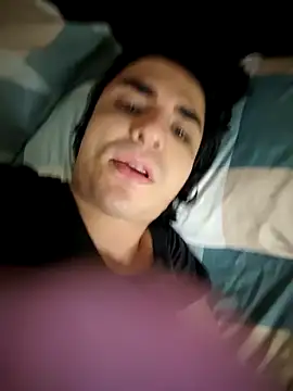 Snapshot of Joealex- chatting on May 23, 12:38 am Joealex- online show from May 23, 12:38 am