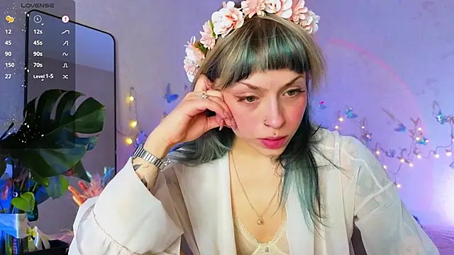 lavenderluxe online show from March 6, 11:39 am