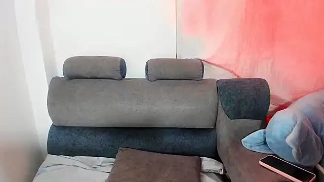 madisson smalltits online show from May 10, 6:02 pm