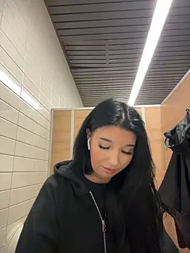 Tisha Busty online show from March 25, 1:28 pm