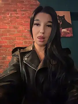 Tisha Busty online show from May 7, 2:11 pm
