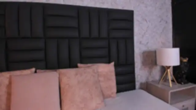 emma brooks1 online show from November 7, 11:54 am