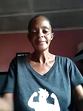 Snapshot of sweets_80 chatting on January 12, 4:29 pm sweets 80 online show from January 12, 4:29 pm