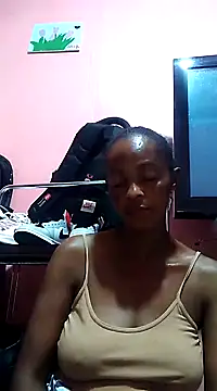 Snapshot of sweets_80 chatting on January 14, 5:56 pm sweets 80 online show from January 14, 5:56 pm