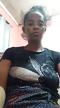 Snapshot of sweets_80 chatting on March 18, 3:53 am sweets 80 online show from March 18, 3:53 am