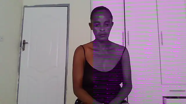 Snapshot of sweets_80 chatting on October 22, 4:35 am sweets 80 online show from October 22, 4:35 am