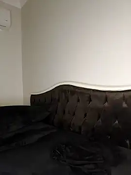 -Arab milf- online show from December 4, 7:39 am