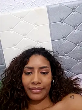 Snapshot of morena-399 chatting on February 12, 9:43 pm morena-399 online show from February 12, 9:43 pm