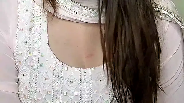 MIss-Naina online show from November 17, 7:47 am