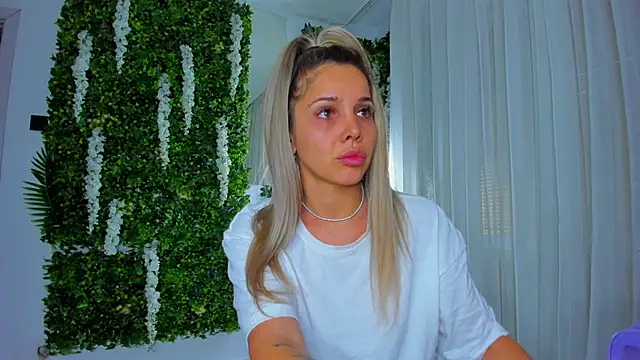 VivienCarter online show from October 6, 2:47 pm