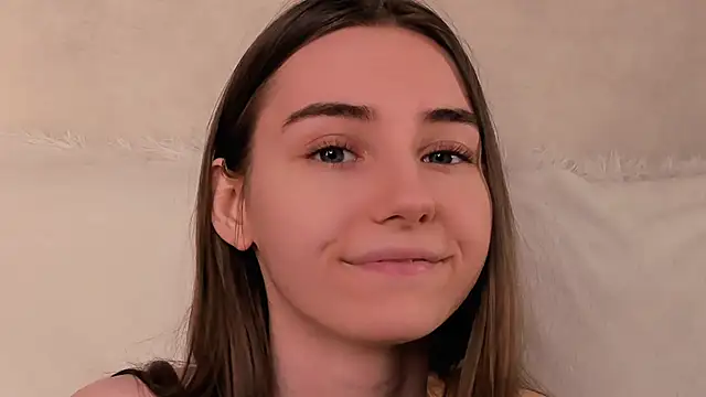 Snapshot of MeghanElson chatting on September 12, 11:43 am MeghanElson online show from September 12, 11:43 am