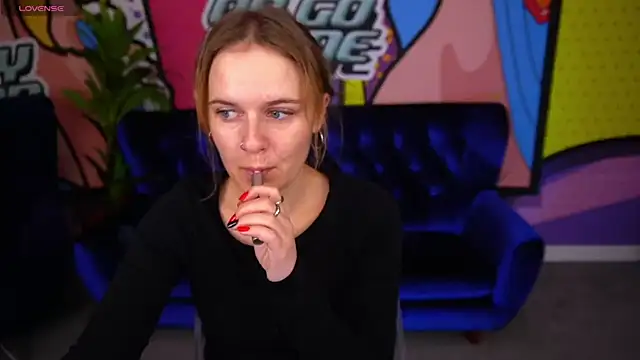 MaribelRiverr  online show from November 11, 7:30 am