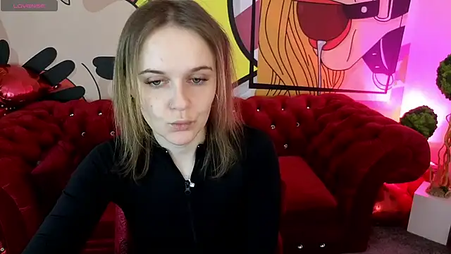 MaribelRiverr  online show from March 30, 5:30 am