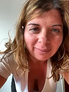 Snapshot of Lombada chatting on November 30, 11:25 am Lombada online show from November 30, 11:25 am