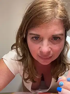 Snapshot of Lombada chatting on December 13, 9:20 pm Lombada online show from December 13, 9:20 pm