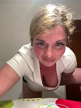 Lombada online show from April 4, 9:56 pm