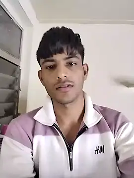 kingkartik7 online show from February 5, 10:01 pm