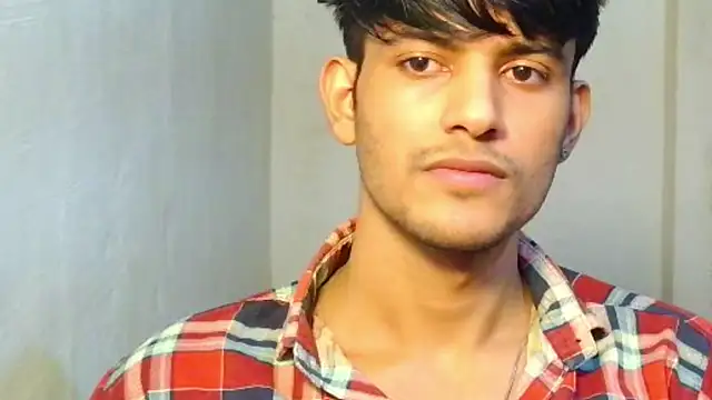 Snapshot of kingkartik7 chatting on December 22, 6:38 pm kingkartik7 online show from December 22, 6:38 pm