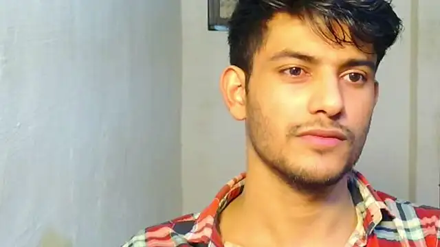 Snapshot of kingkartik7 chatting on January 8, 3:25 pm kingkartik7 online show from January 8, 3:25 pm