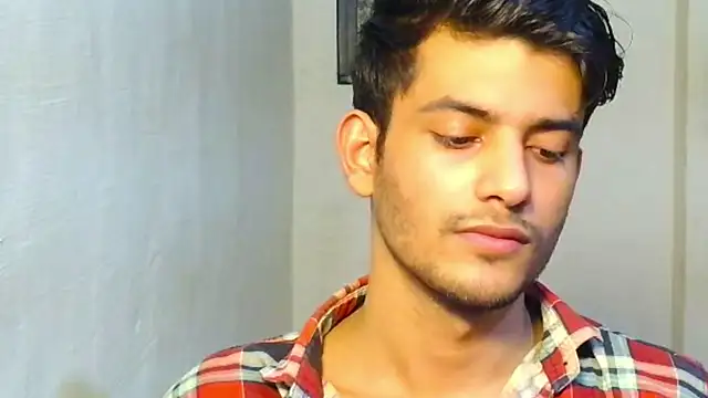 Snapshot of kingkartik7 chatting on January 13, 4:01 pm kingkartik7 online show from January 13, 4:01 pm