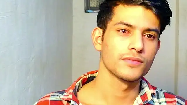 Snapshot of kingkartik7 chatting on January 15, 3:27 pm kingkartik7 online show from January 15, 3:27 pm