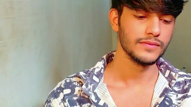 Snapshot of kingkartik7 chatting on February 10, 5:33 am kingkartik7 online show from February 10, 5:33 am