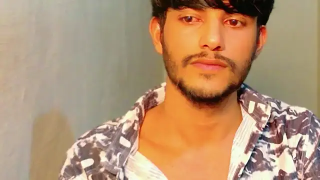 Snapshot of kingkartik7 chatting on February 20, 5:13 pm kingkartik7 online show from February 20, 5:13 pm