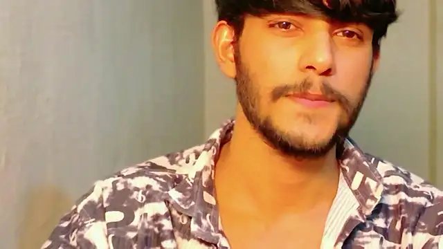 Snapshot of kingkartik7 chatting on February 26, 5:01 pm kingkartik7 online show from February 26, 5:01 pm